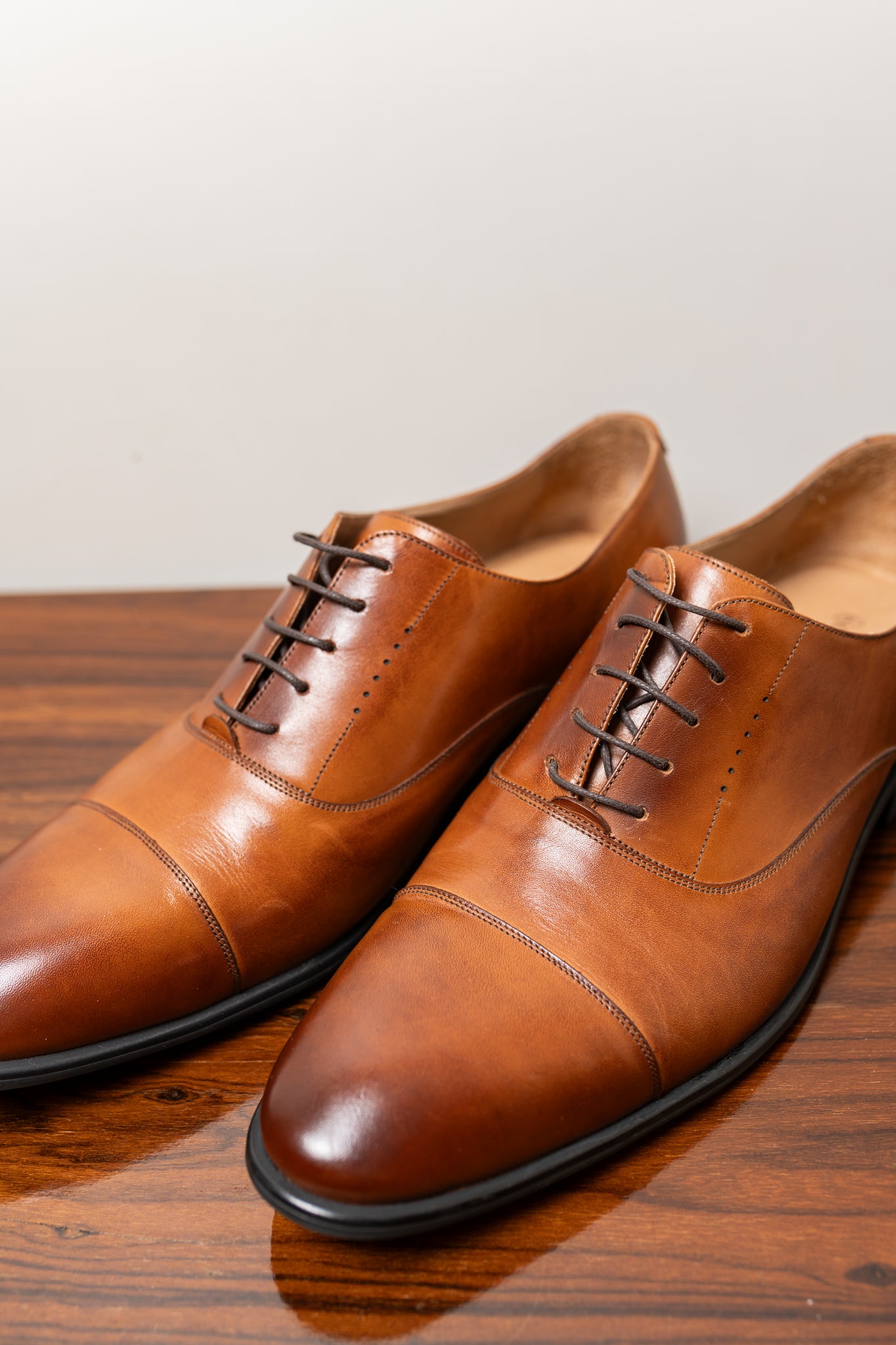 Sapato Social de Couro Sola de borracha Pinhão