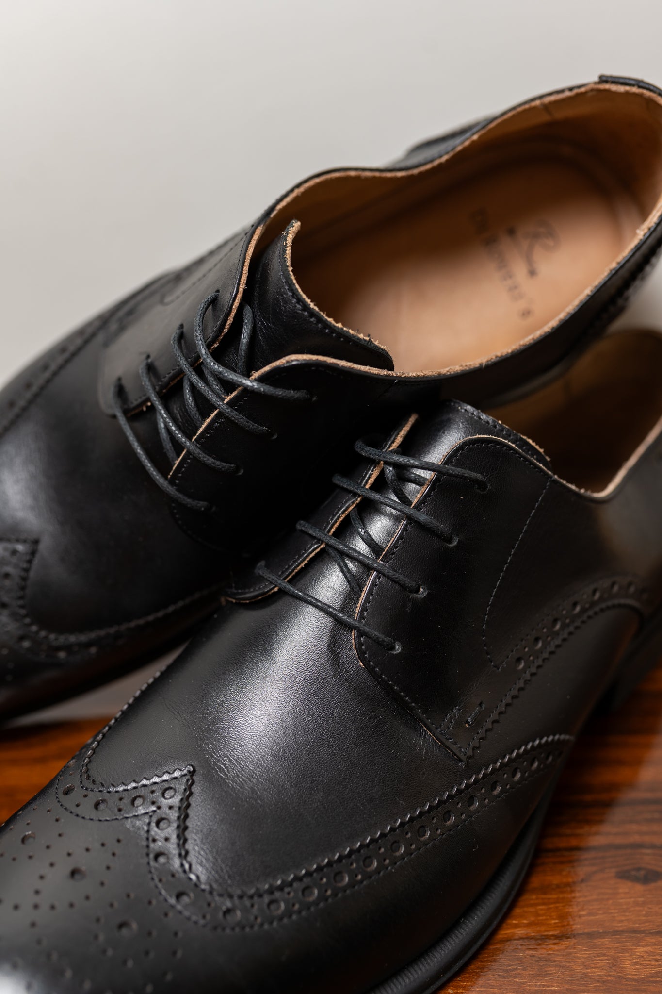 Sapato Social de Couro Sola de borracha Preto brogue