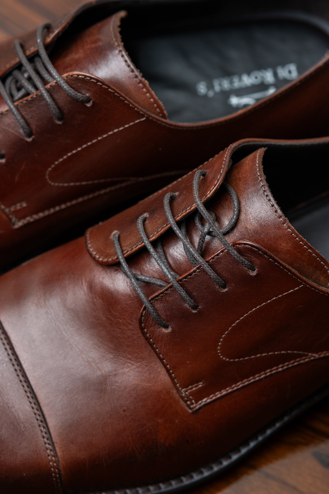 Sapato Social de Couro Sola de borracha Tabaco