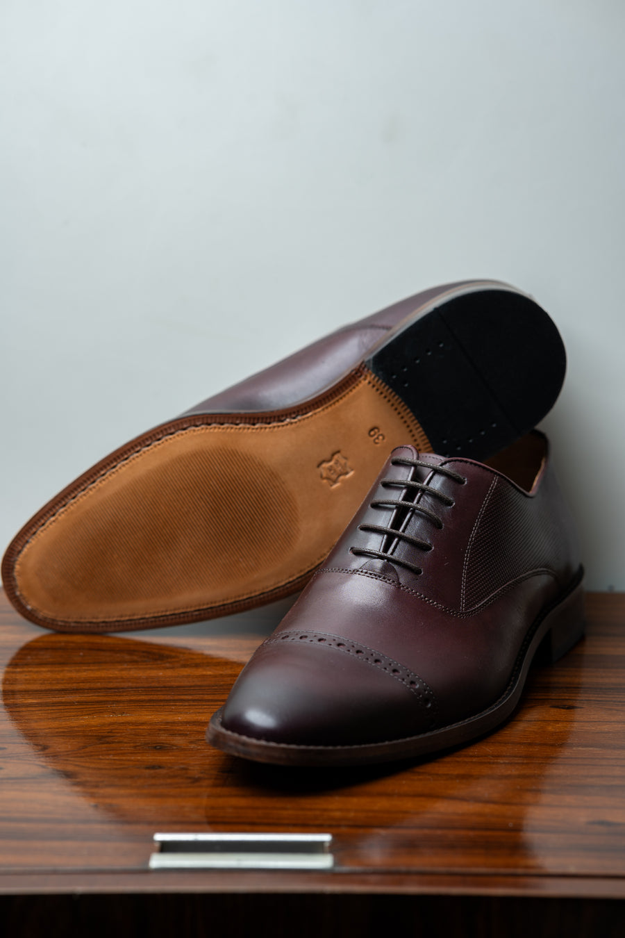 Sapato Oxford de Couro Vinho Brogue