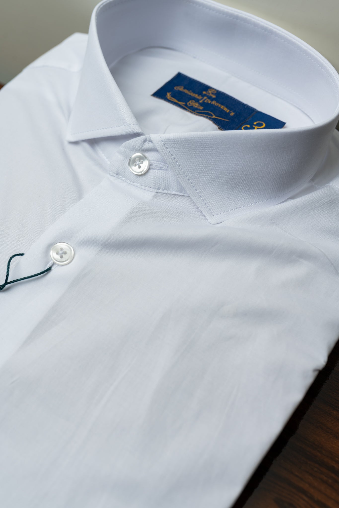 Camisa Fio 60 de abotoadura Branca