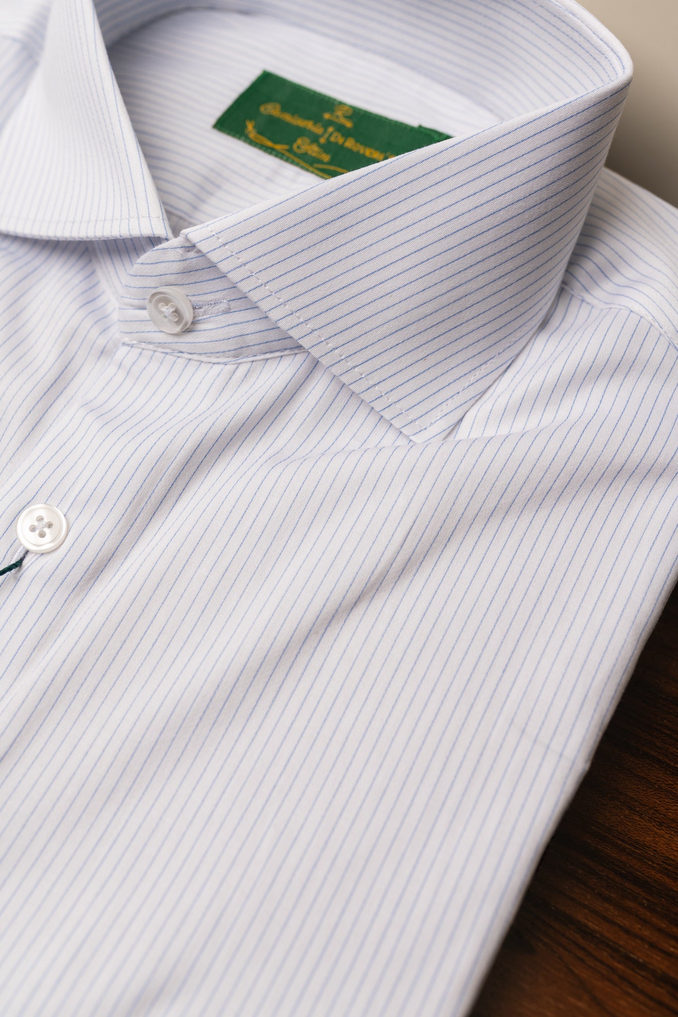 Camisa Fio 60 Branca c/listra azul